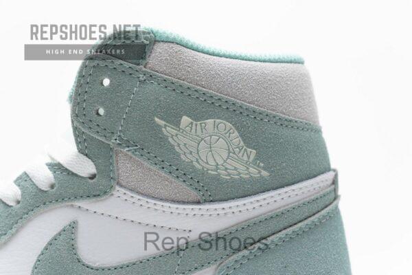 555088-311 Air Jordan 1 OG Hi Retro“Turbo Green” - Image 17