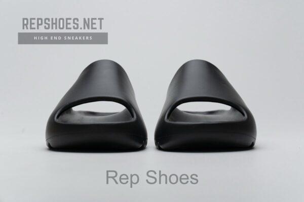 FB6348 adidas Yeezy Slide “Black” - Image 4