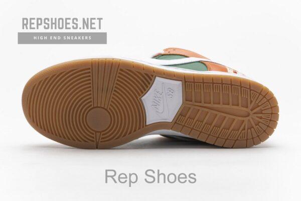 CZ5130-600 7-Eleven x Nike SB Dunk Low - Image 9