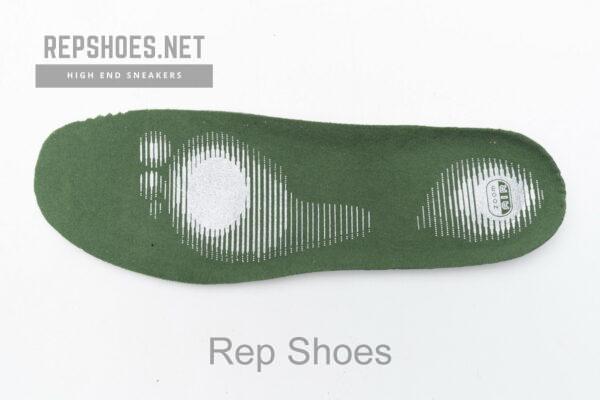 304292 302 Nike SB Dunk Low Pro "Heineken" - Image 7