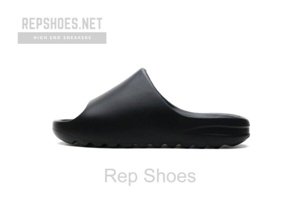 FB6348 adidas Yeezy Slide “Black”
